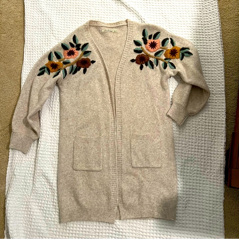 Cozy and ELEGANT long sweater. sz S